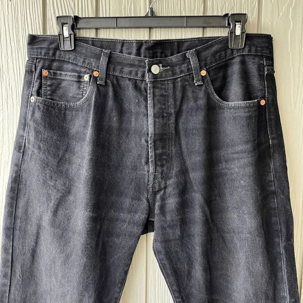 Levi’s 501 Black Jeans Men’s W36 L30 – Button Fly – Near New – Made 2021
